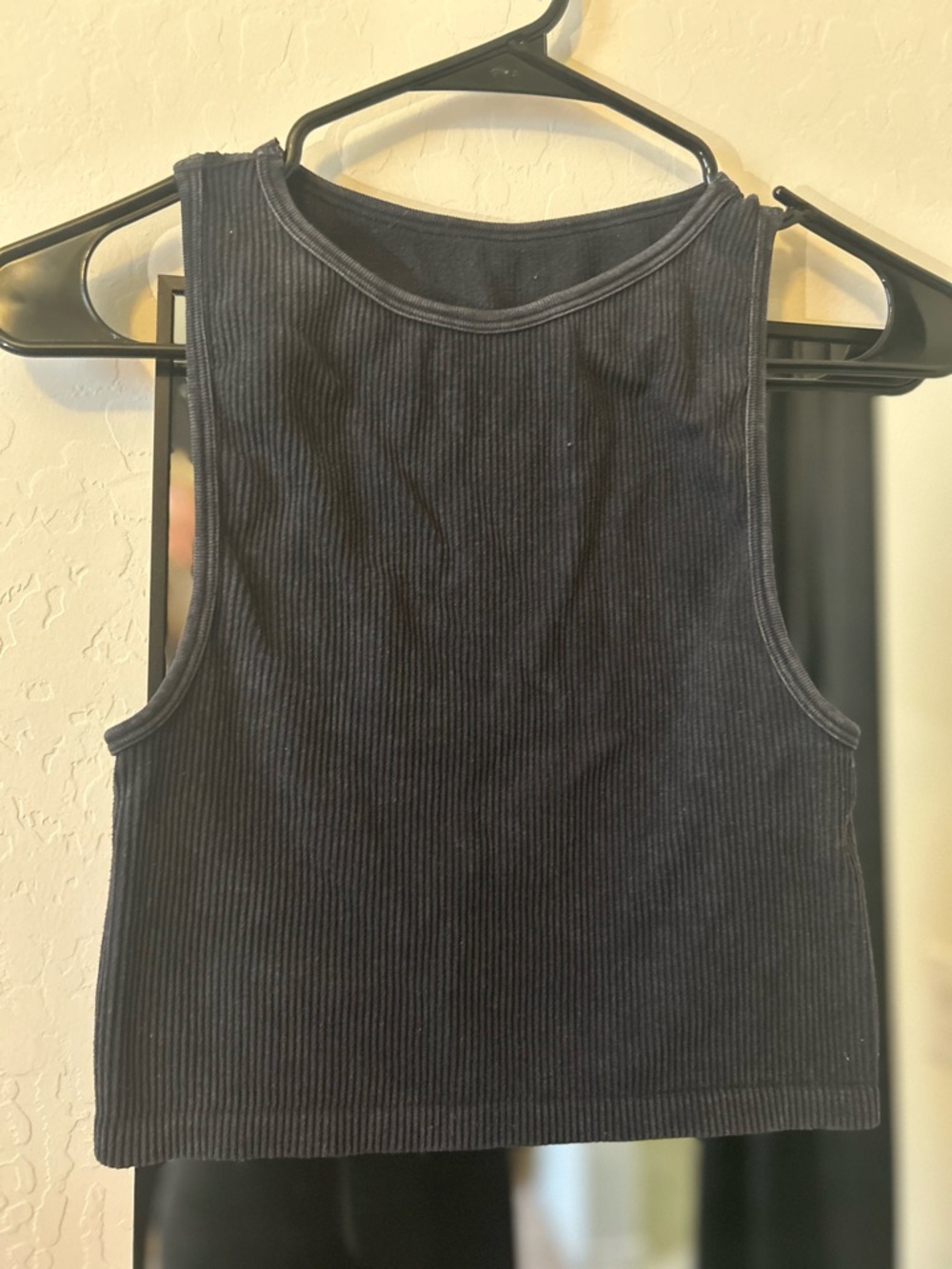 Women’s Ribbed Sleeveless Crop Tank Top - Black